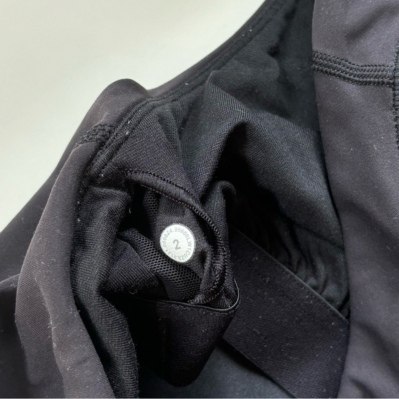 Lululemon crop top - Picture 3 of 3